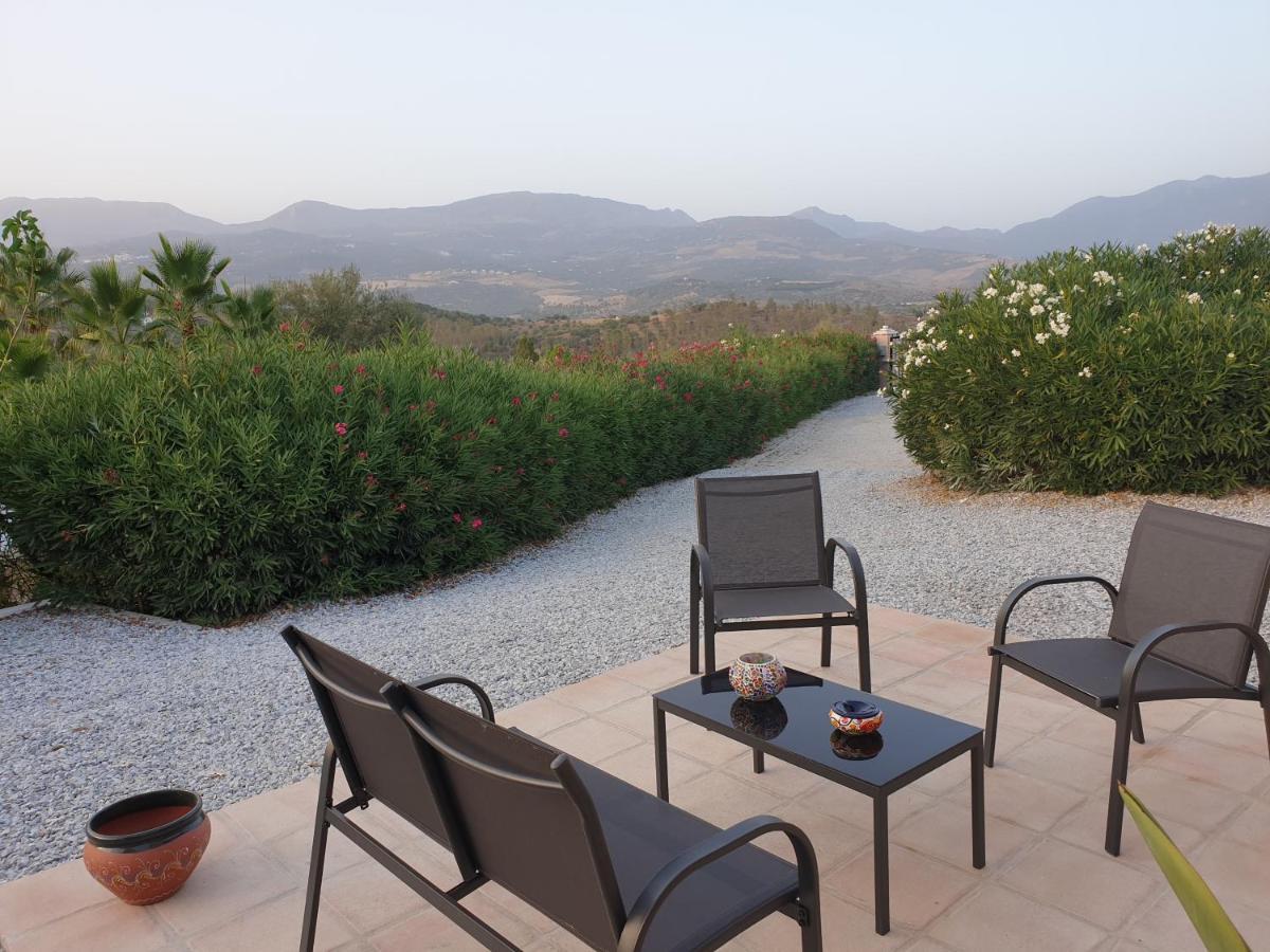 Premium Bed & Breakfast Casa Alegria Andaluza Los Romanes ภายนอก รูปภาพ
